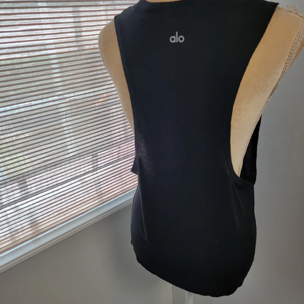 ALO YOGA Headstand Women's Harley Muscle Tank Black Athletic Ribbed Size Small